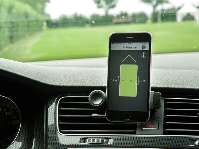 E-Trailer E-Pressure module pression des pneus E-Trailer E-Pressure Module Pression Des Pneus -Magasin Obelink 459574 459574 images other controleergemakeklijkdejuistebandenspanning150591760259c27aa2edf00 2 ecommerce